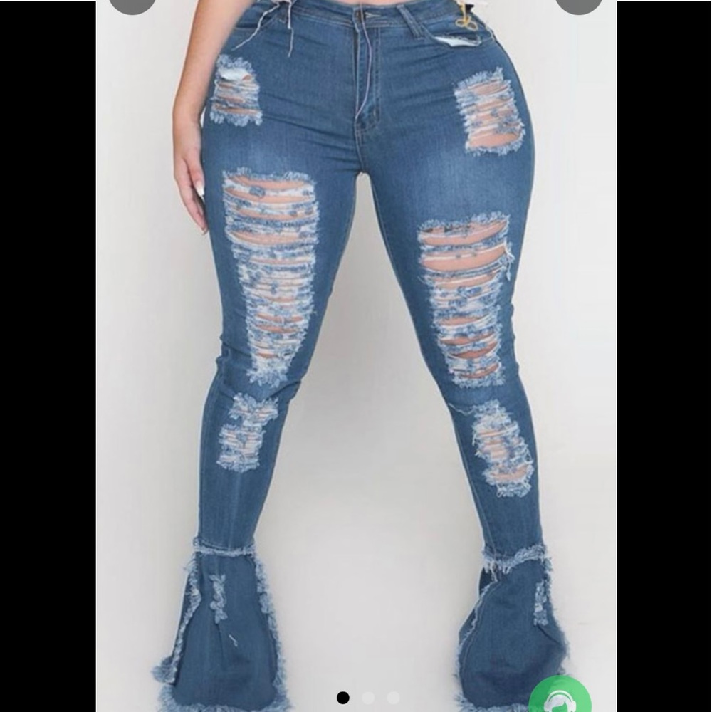 NWT ripped distressed bell bottom jeans